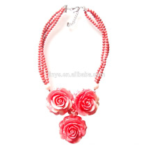 Mode handgemachte Multi Red Shell Blume Aussage Halskette